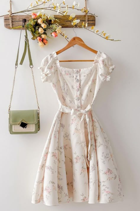 Vintage Floral Tie-Waist Dress