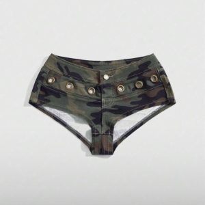 Camo Buttoned Shorts
